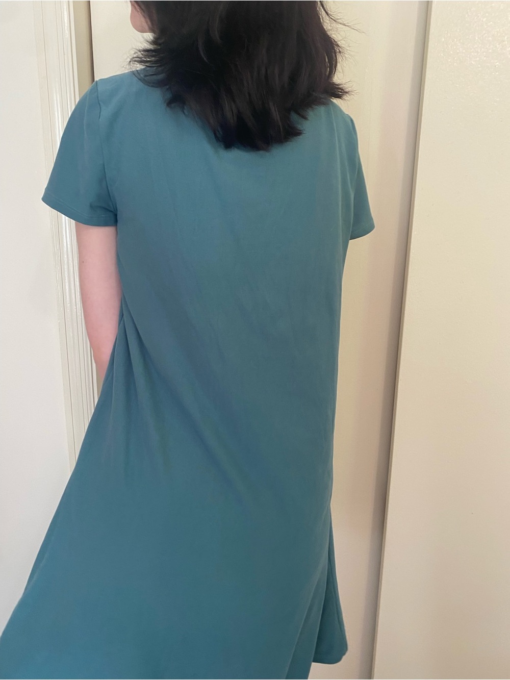 Pink Rose Size Medium Teal Short Sleeve V-Neck Tee Dress with Ladder Detail - Picture 5 of 7